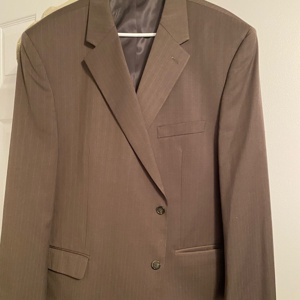 A 52r suit coat and 56r slacks that come with.  Gently used.